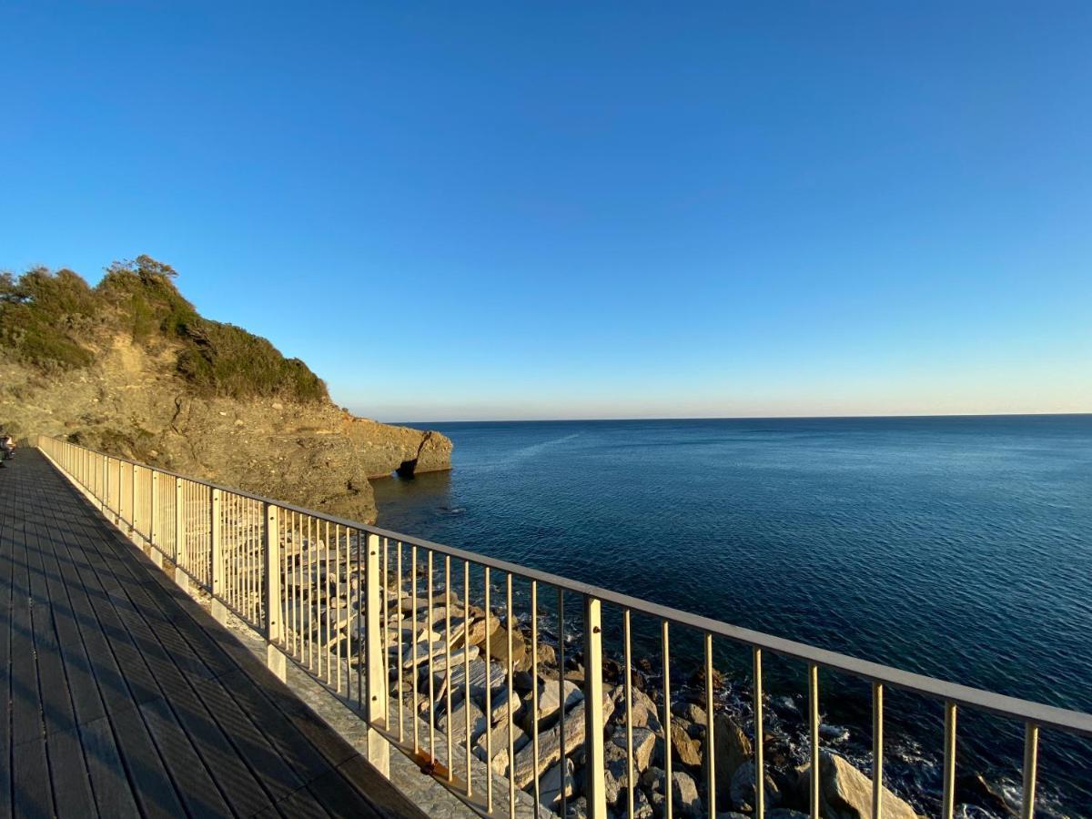 Il Mare In Piazza Appartement Albisola Superiore Buitenkant foto